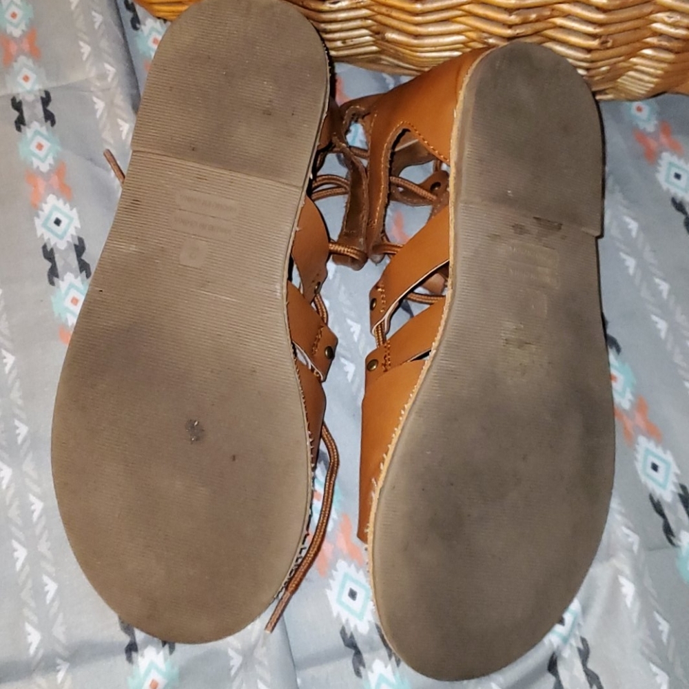 sandals - Picture 4 of 6